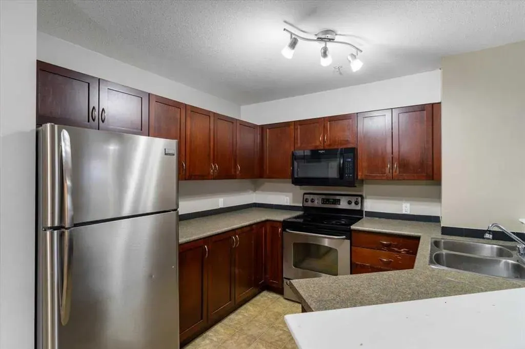 11230 104 Avenue, #104