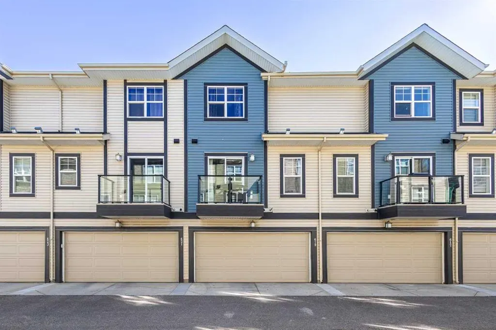619 Mckenzie Towne Square SE