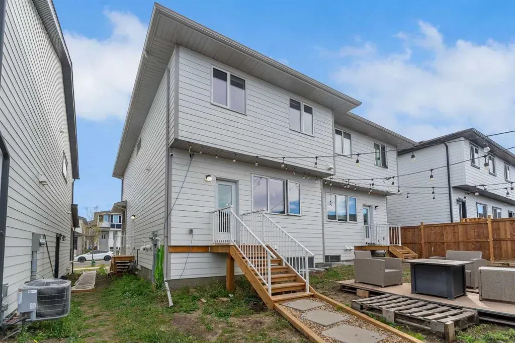 17 Veranda Boulevard SW