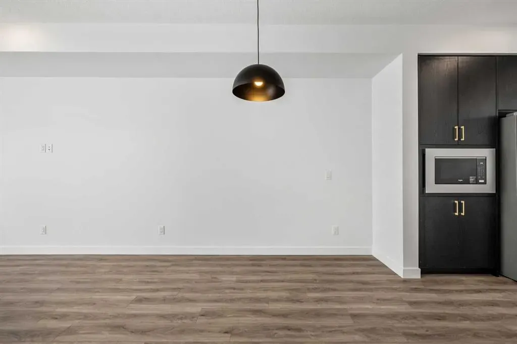 8235 8 Avenue SW, #116