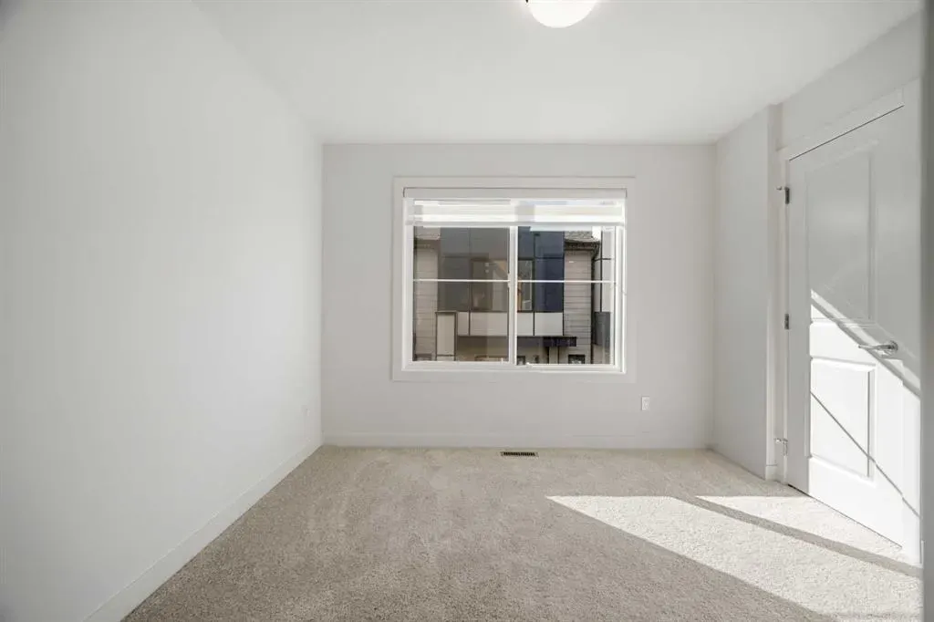 550 Seton Circle SE, #302