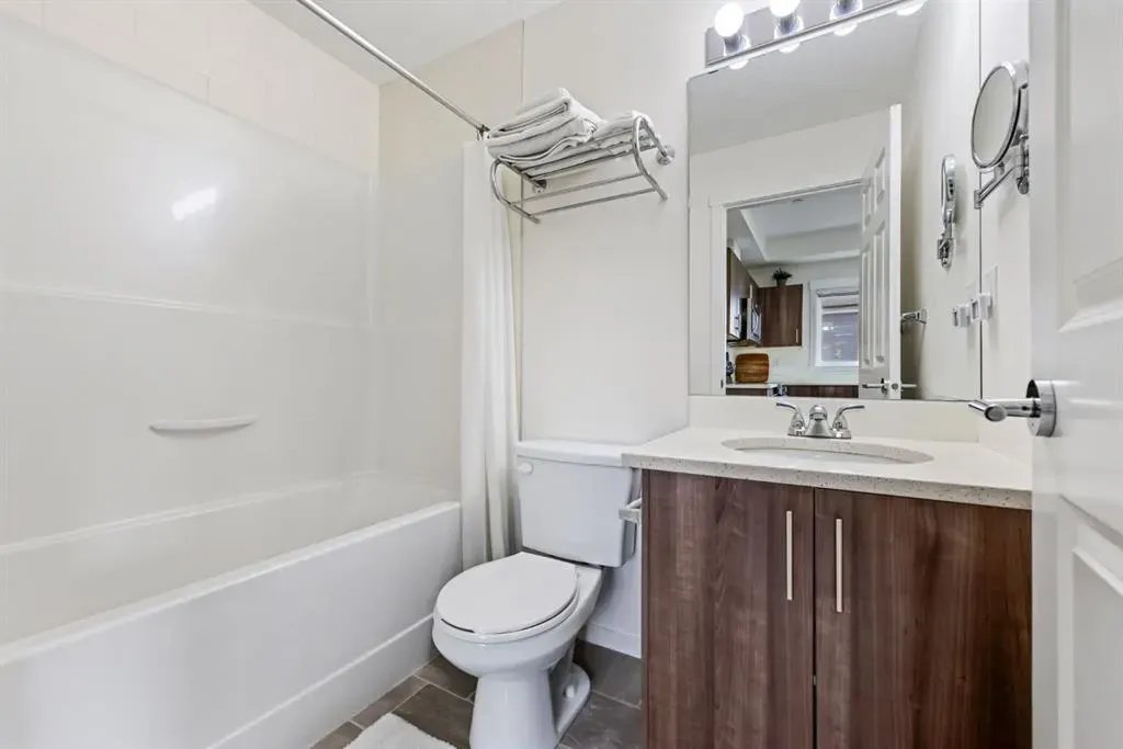 215 Legacy Boulevard SE, #3308