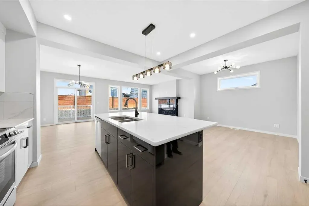 227 Lucas Gardens NW
