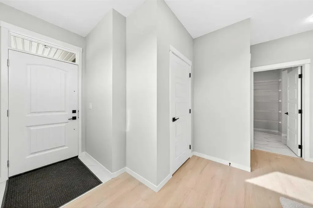 227 Lucas Gardens NW