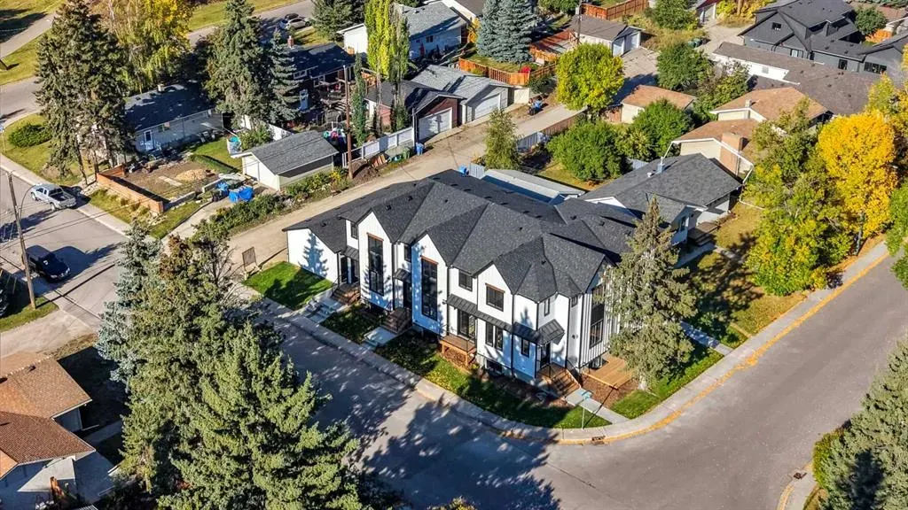 102 West Glen Crescent SW