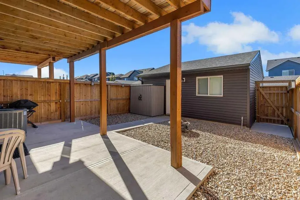 286 Carringvue Way NW