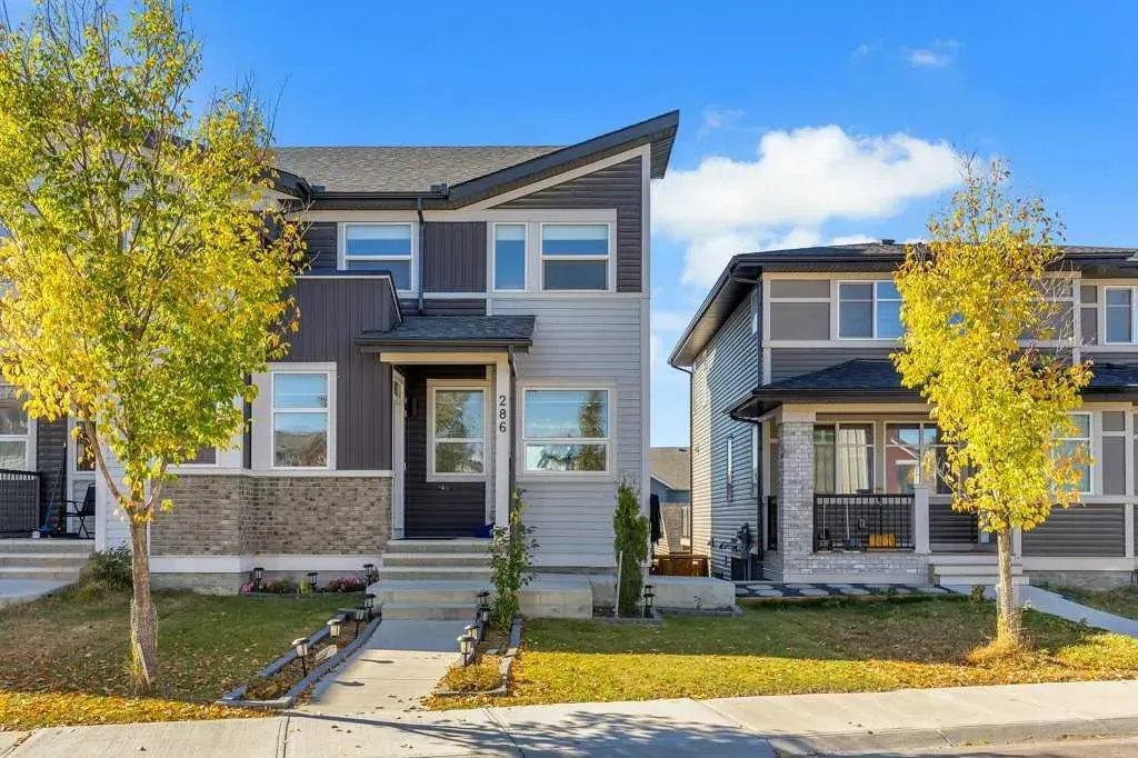 286 Carringvue Way NW