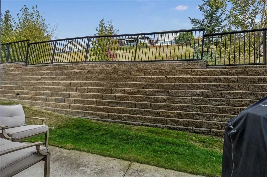 164 Rockyledge View NW, #1