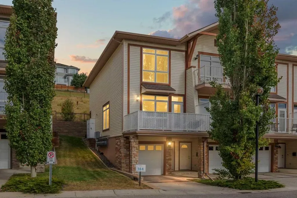 164 Rockyledge View NW, #1