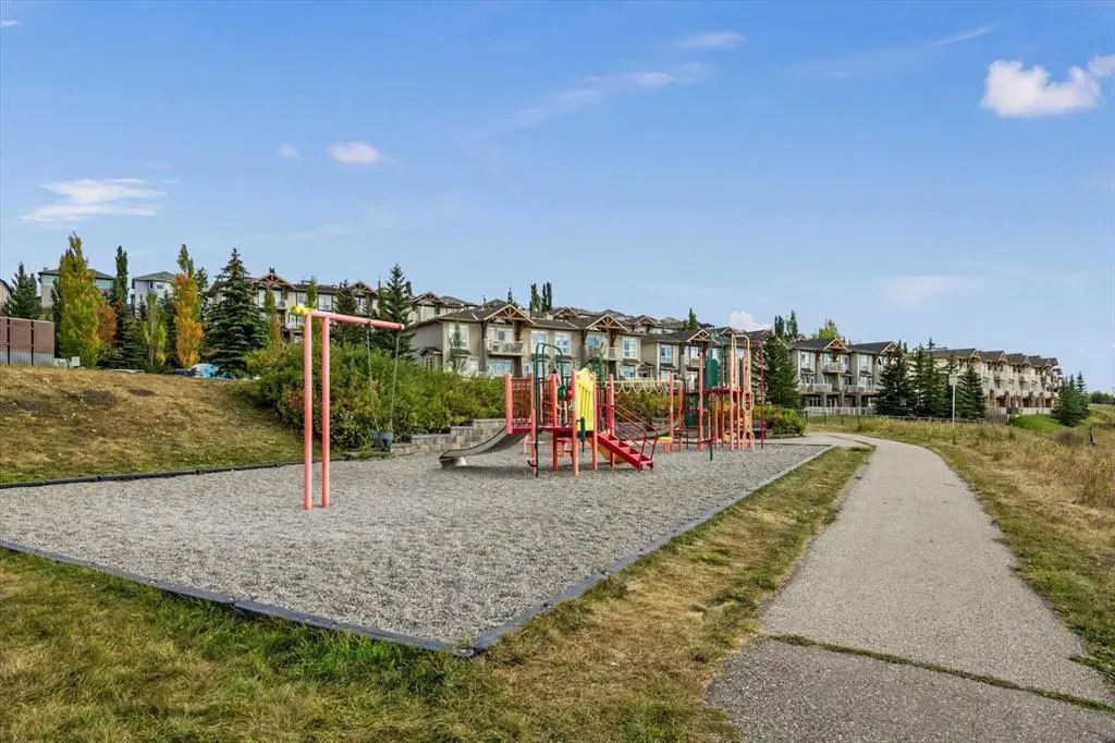 164 Rockyledge View NW, #1