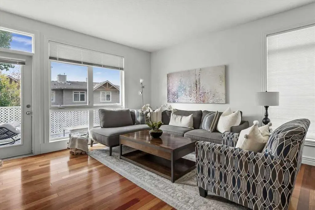 164 Rockyledge View NW, #1