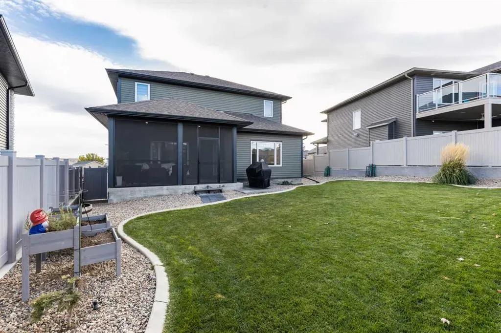 420 Ranchview Road NE
