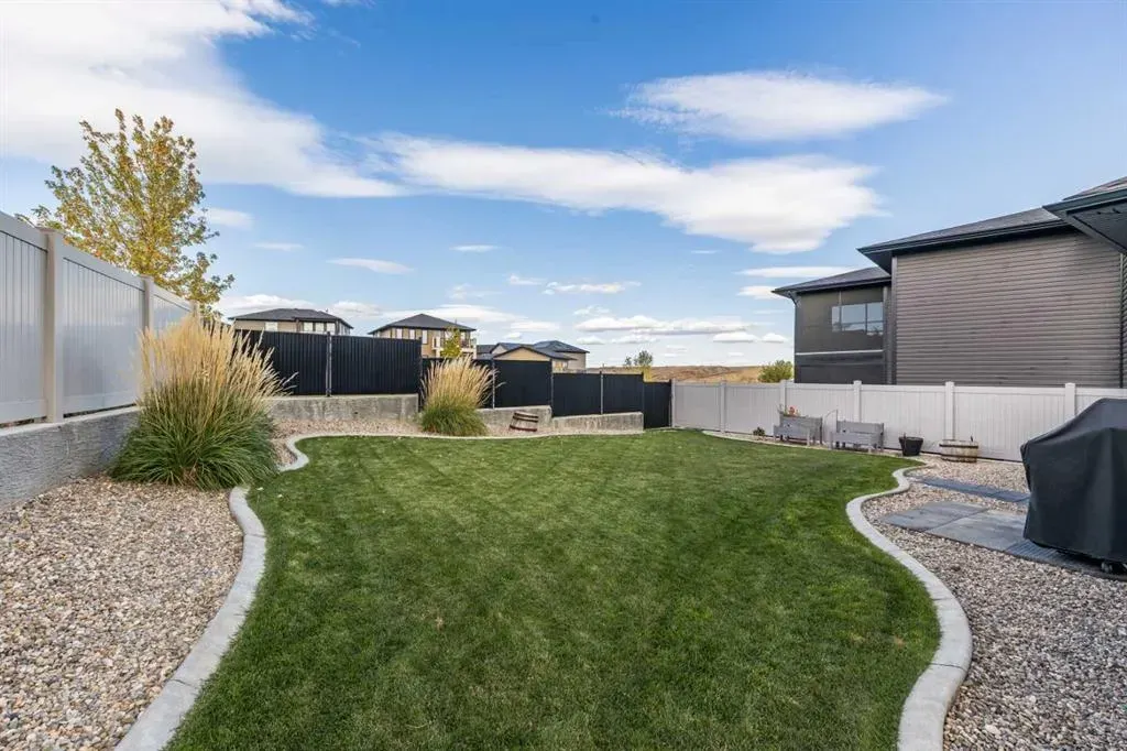420 Ranchview Road NE