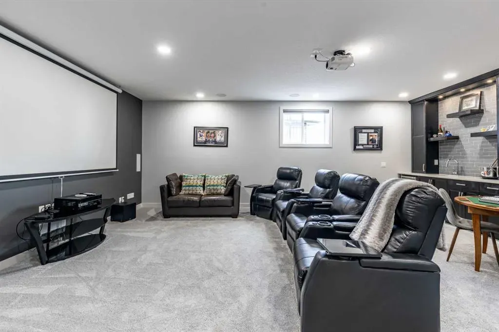 420 Ranchview Road NE