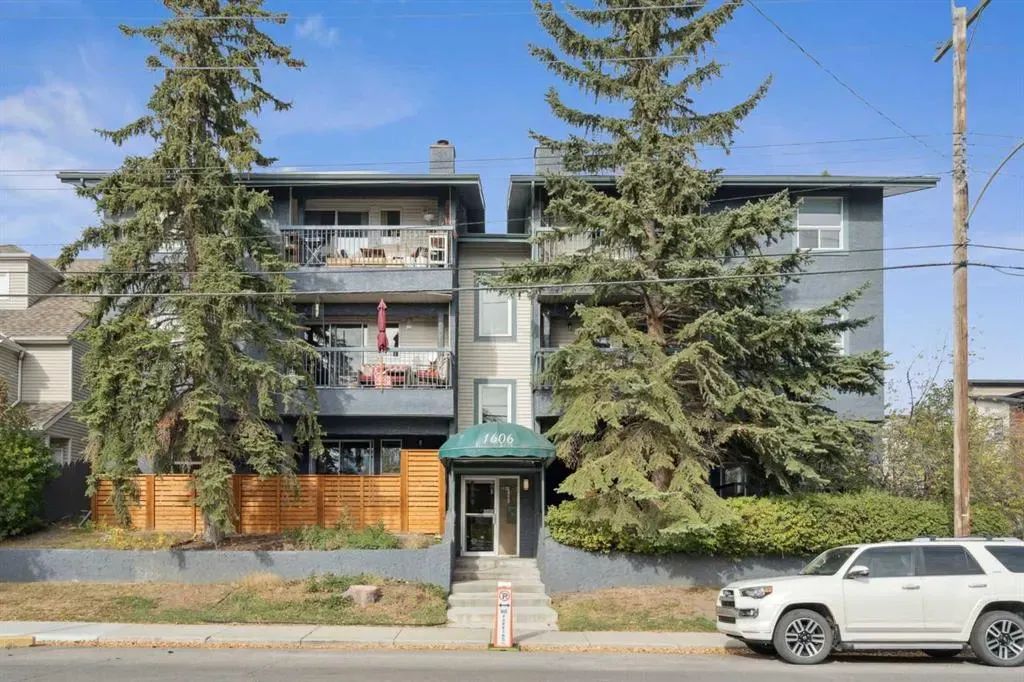 1606 34 Avenue SW, #1
