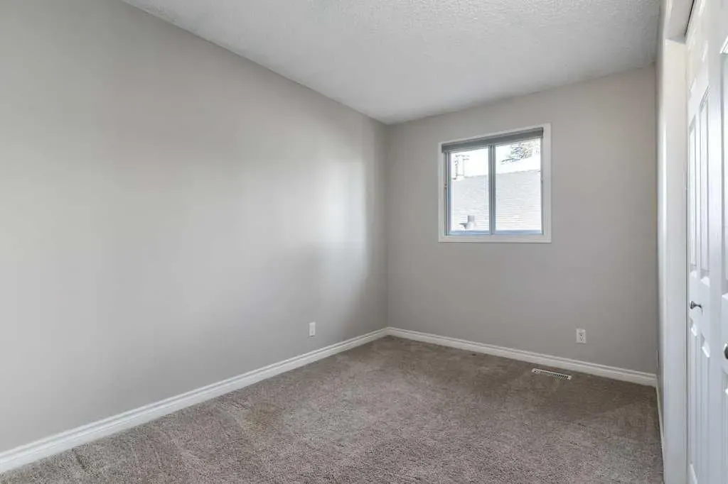 1939 25A Street SW, #4