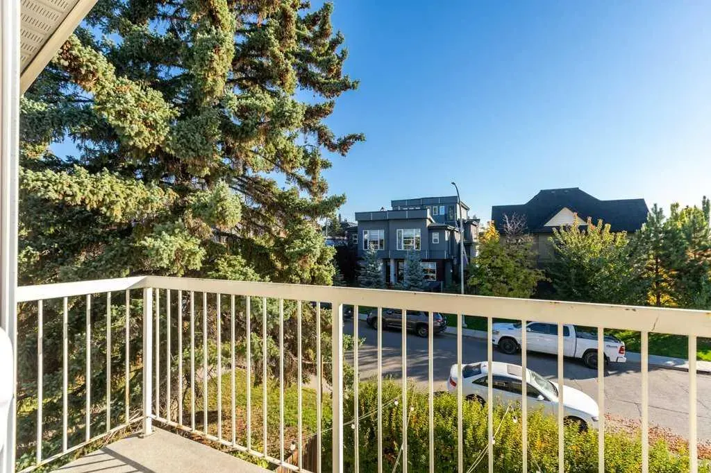 1939 25A Street SW, #4