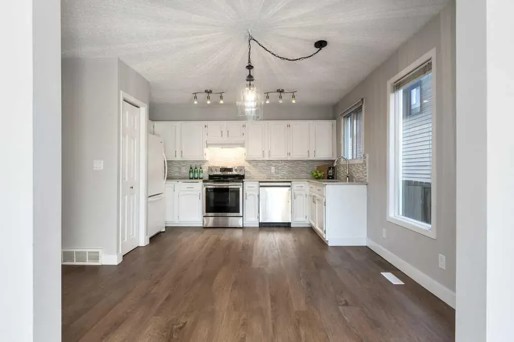 1939 25A Street SW, #4