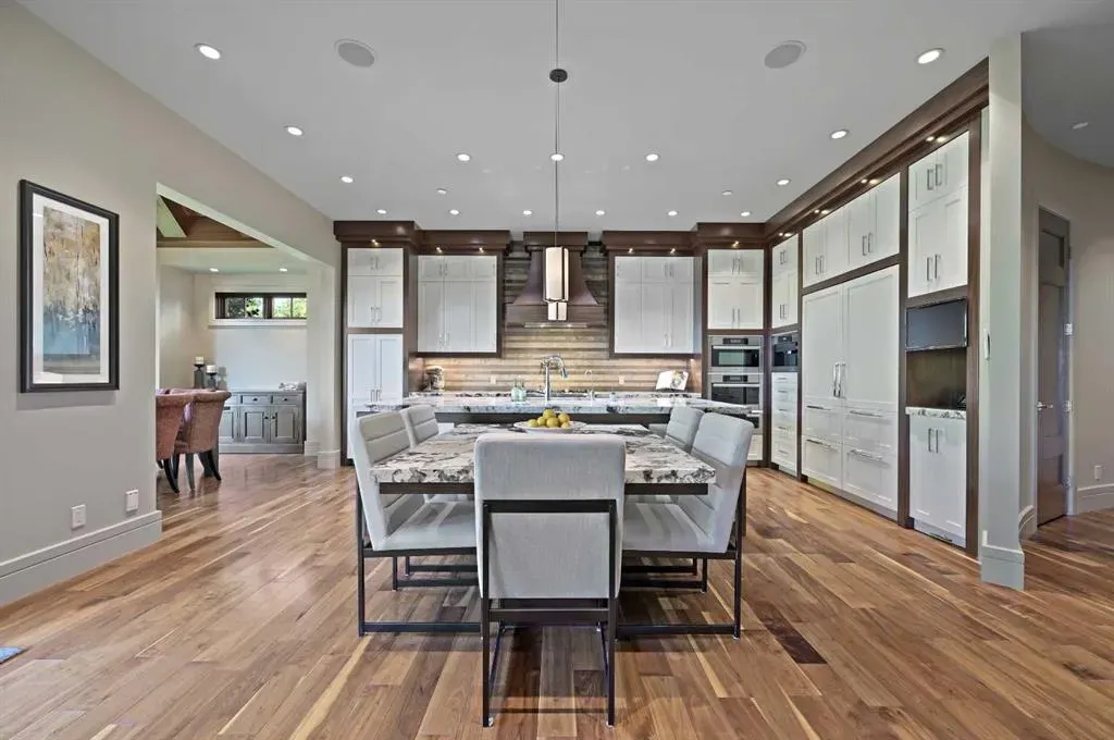 31 Spring Valley Heights SW