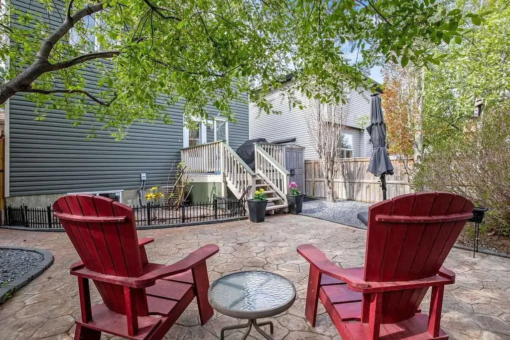 17 Luxstone Crescent SW