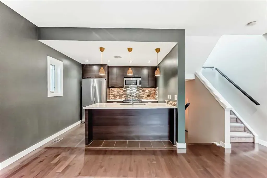 1741 36 Avenue SW, #2