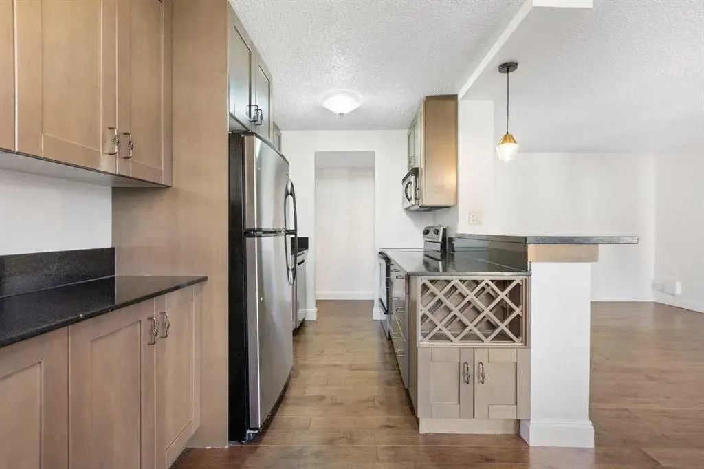 733 14 Avenue SW, #403