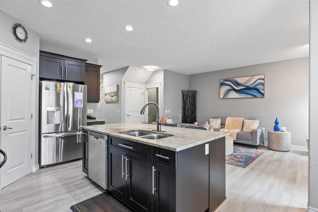 337 Bridleridge View SW