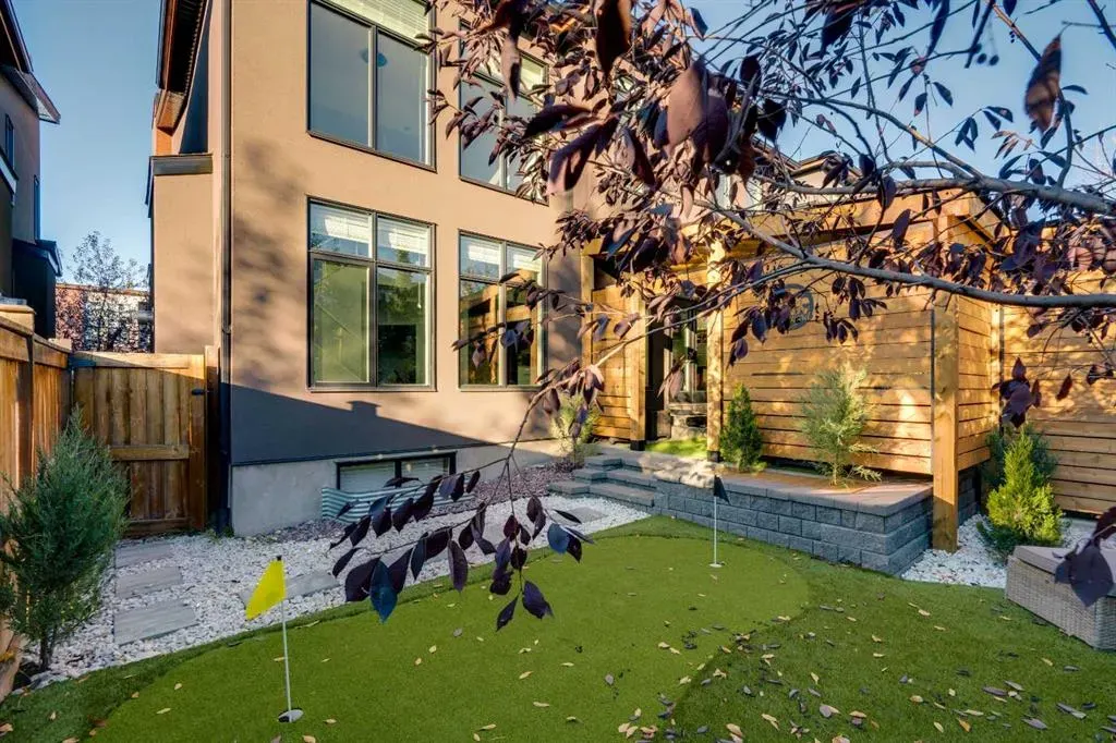 86 West Point Mews SW