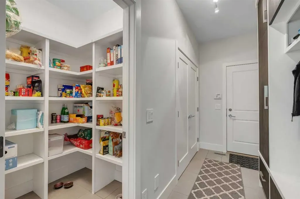 86 West Point Mews SW