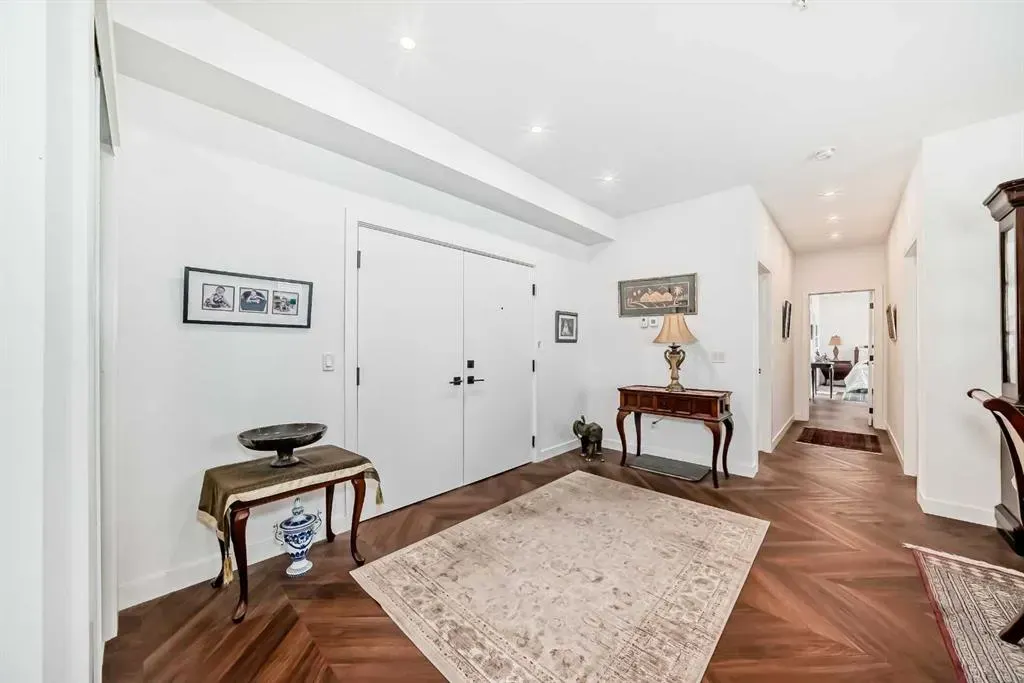 4275 Norford Avenue NW, #407