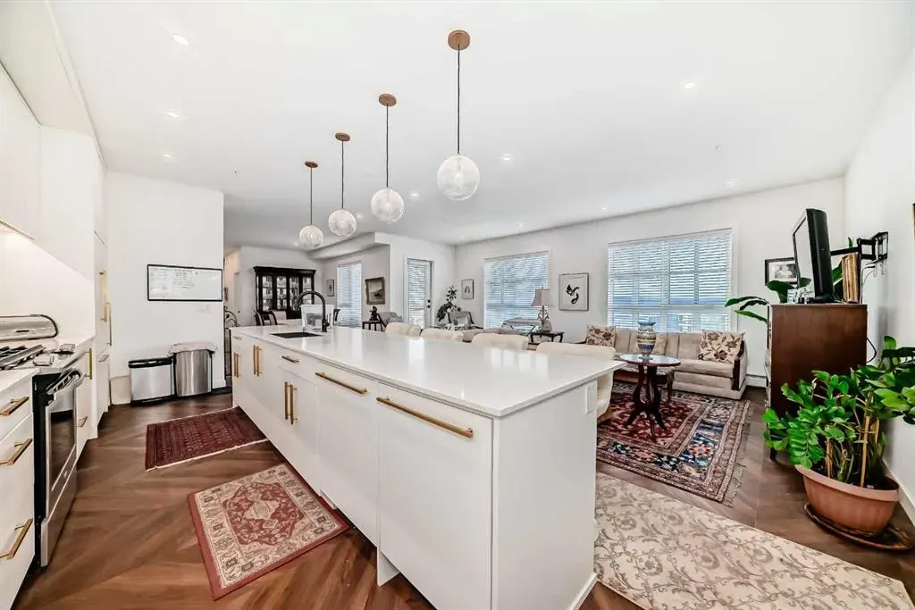 4275 Norford Avenue NW, #407