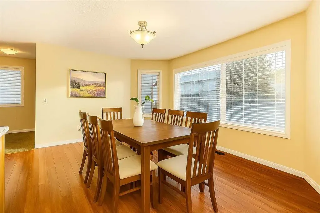 17 Kingsland Court SW