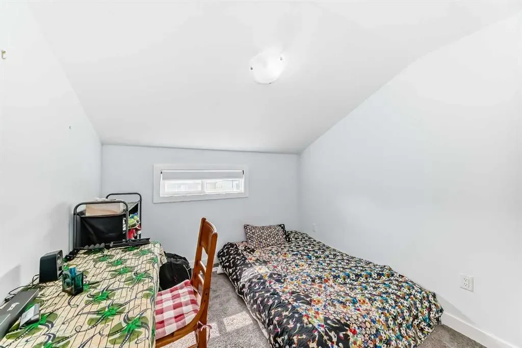 207 Milnes Street Nobleford Street