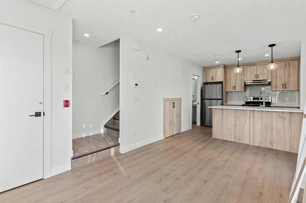 156 Park Street, #109