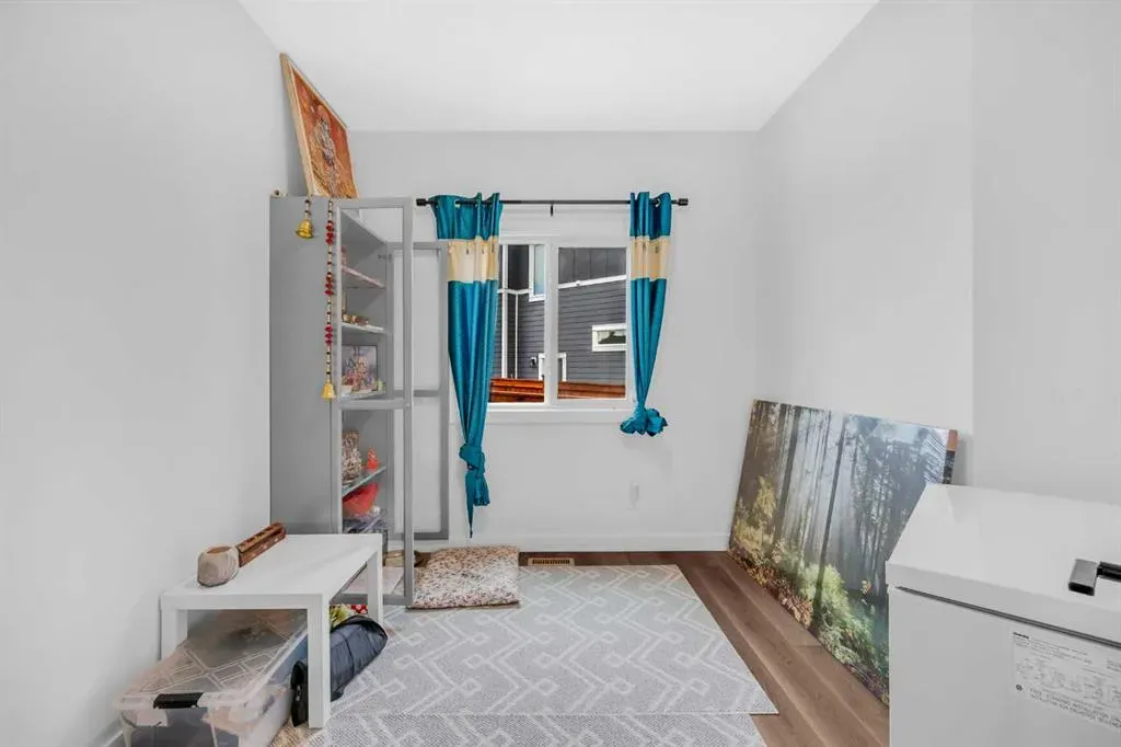 93 Legacy Reach Crescent SE