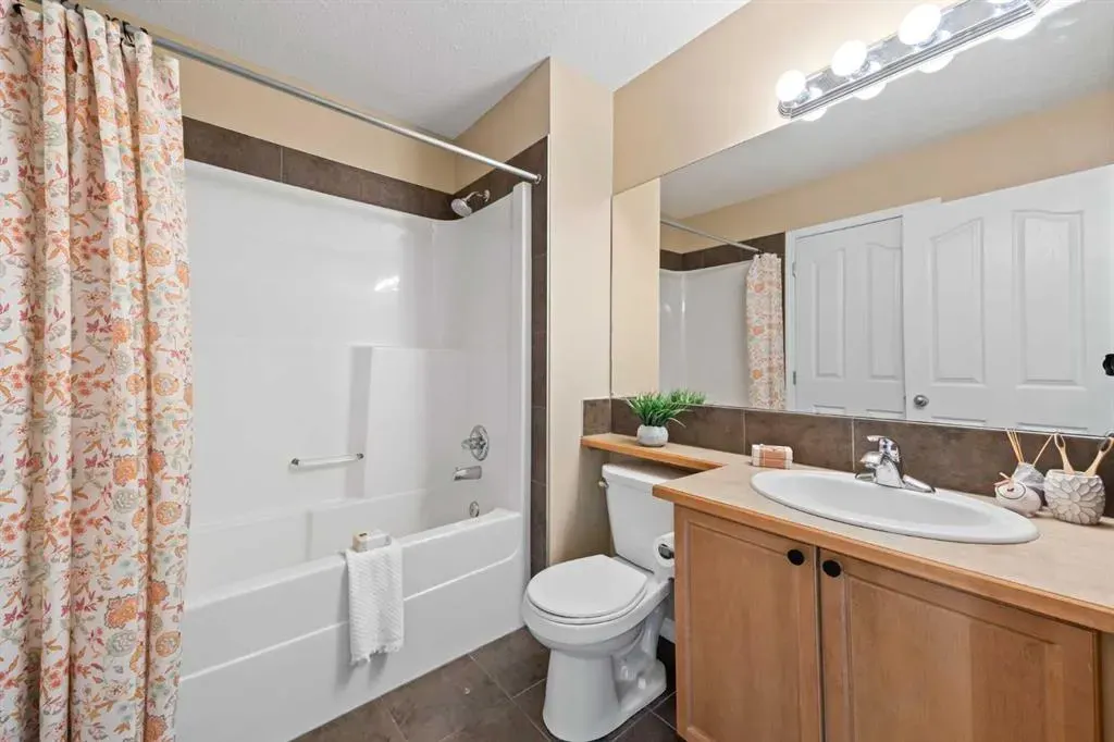 703 Luxstone Square SW, #1301