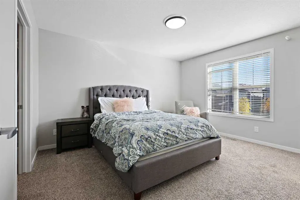 71 Masters Heights SE