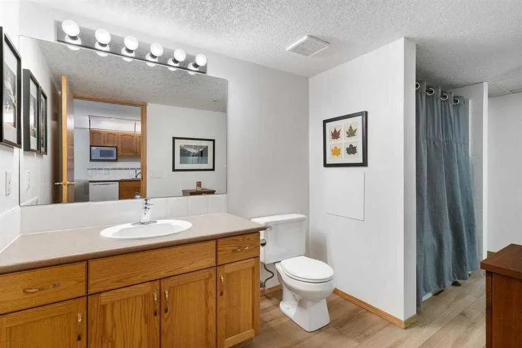 8535 Bonaventure Drive SE, #202
