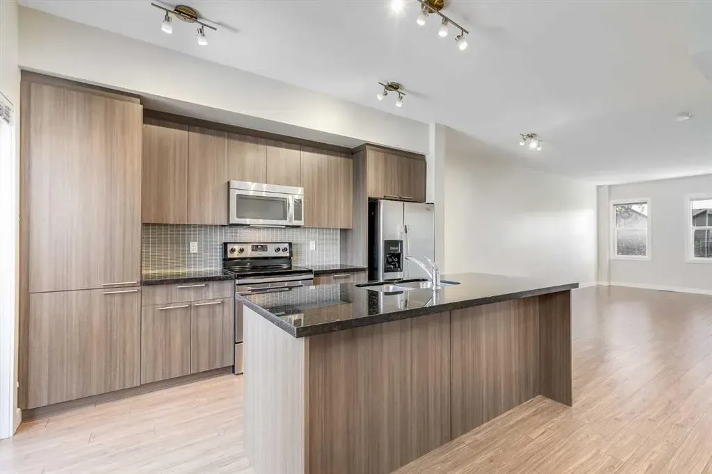 155 Silverado Common SW
