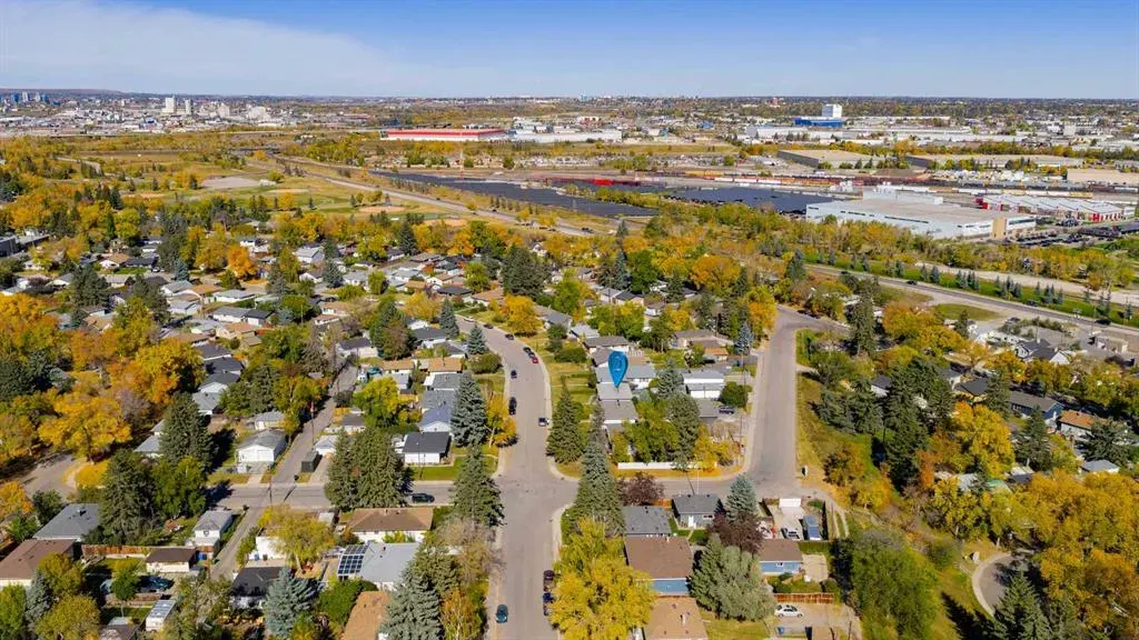 98 Lynnwood Drive SE