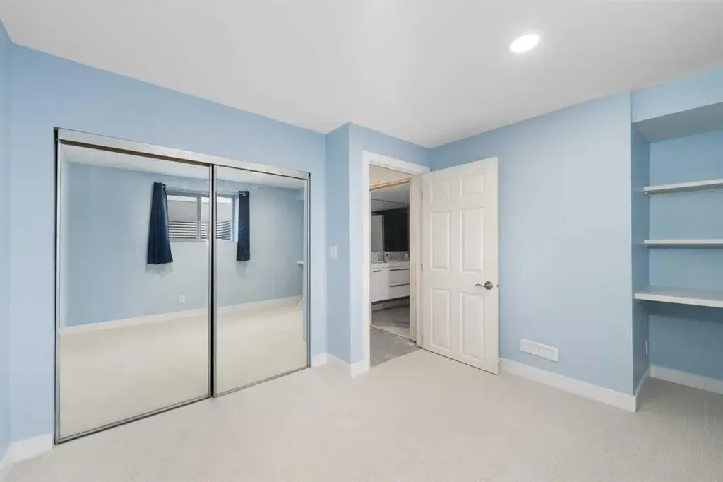 98 Lynnwood Drive SE