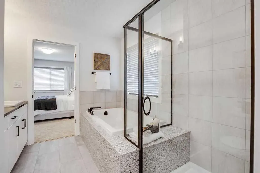 182 Walgrove Manor SE