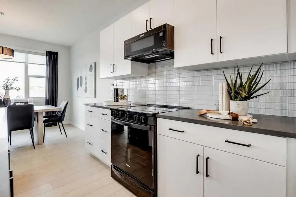 182 Walgrove Manor SE