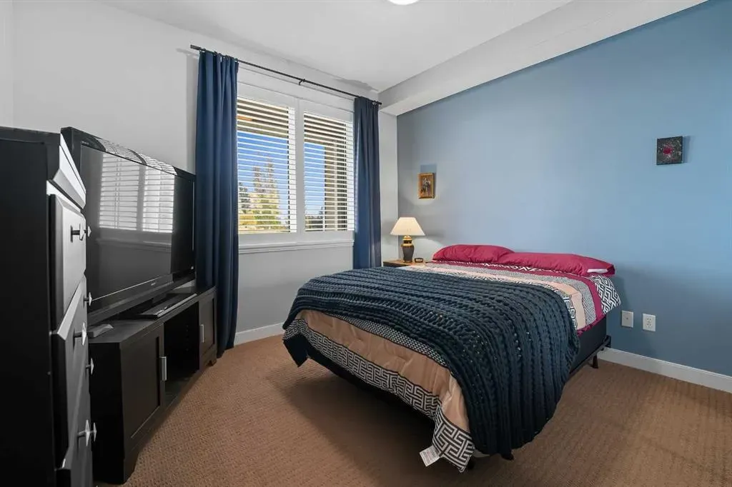 4707 50 Street, #310