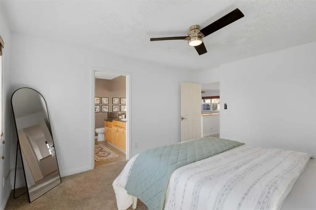 2227 Sagewood Heights SW