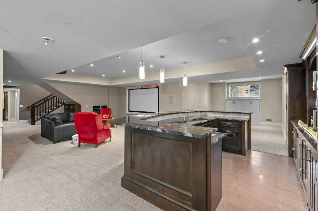 233 Heritage Isle
