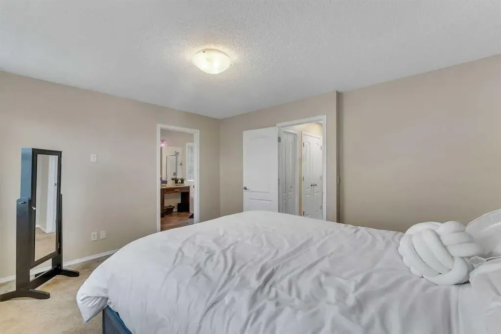 31 Skyview Point Road NE