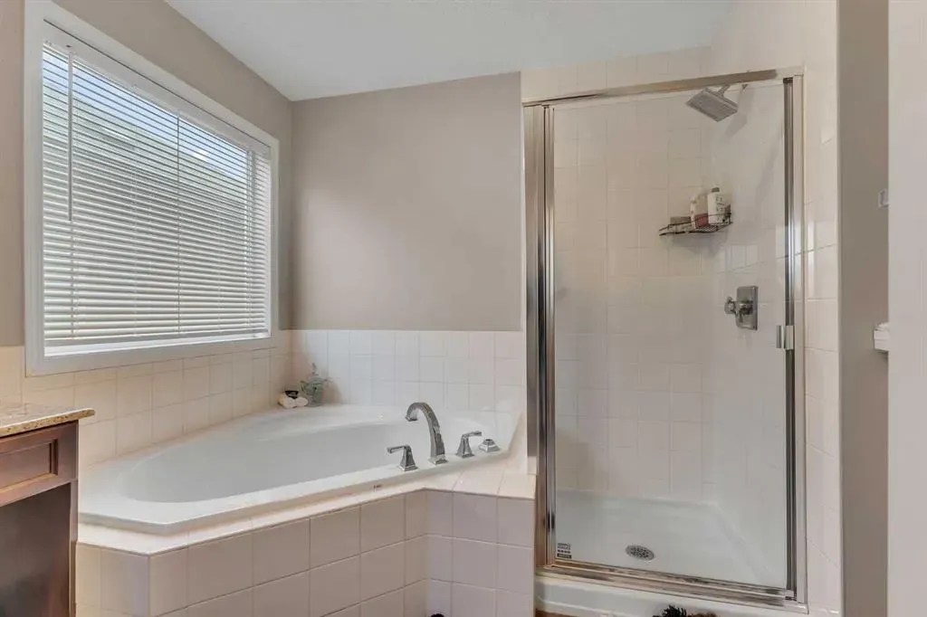 31 Skyview Point Road NE