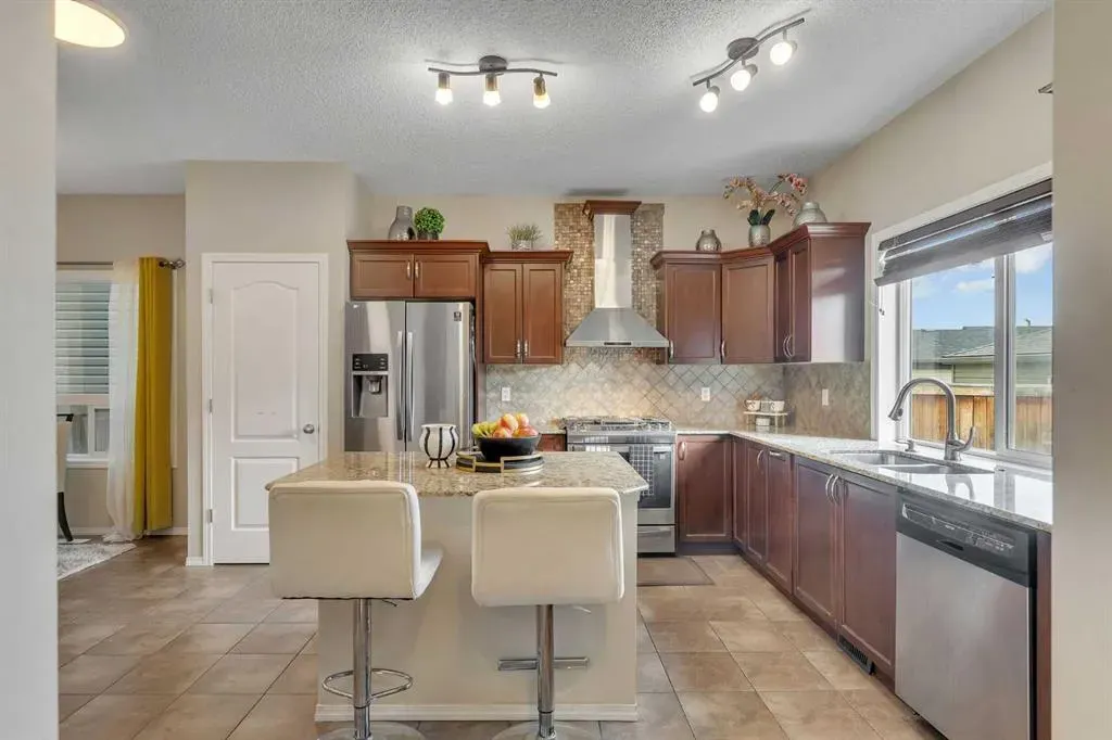 31 Skyview Point Road NE