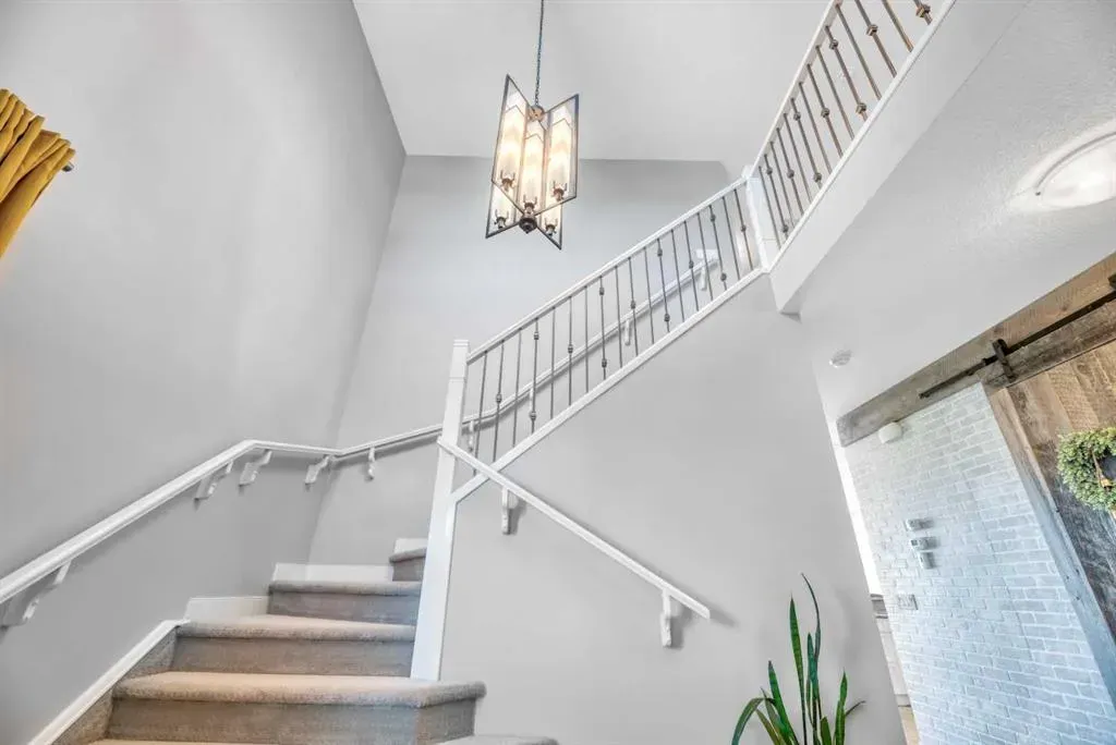 21 Ranchers Crescent